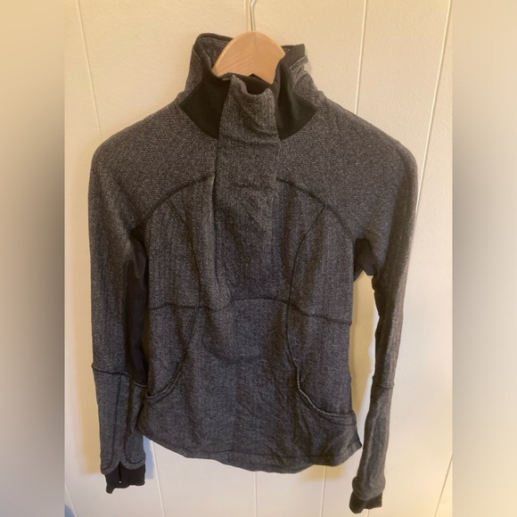 Lululemon wool-blend Define 3/4 zip jacket - herringbone - women’s 6 - Picture 3 of 8